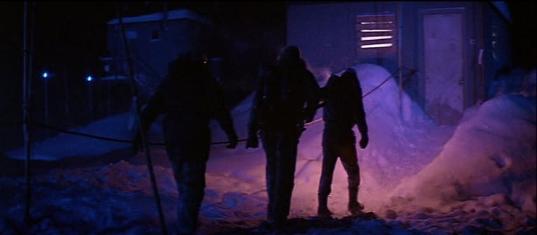 hombres en la nieve